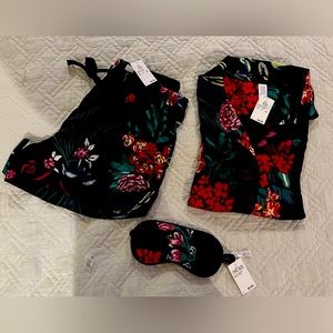 NWT Sz XS Stars Above 3 pc Satin PJ Set